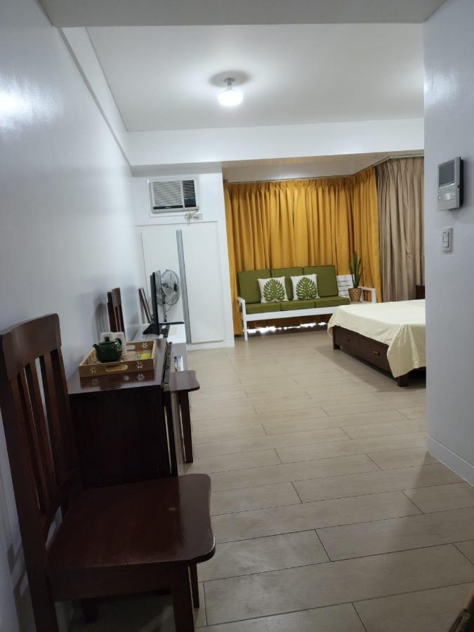 Zoe Amarah Condotel Manila Exterior photo